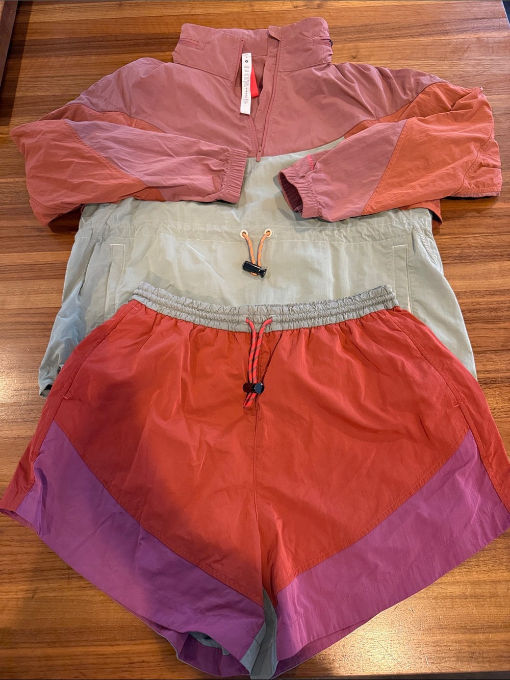 EUC Lululemon Evergreen Anorak jacket and shorts set both sz 8